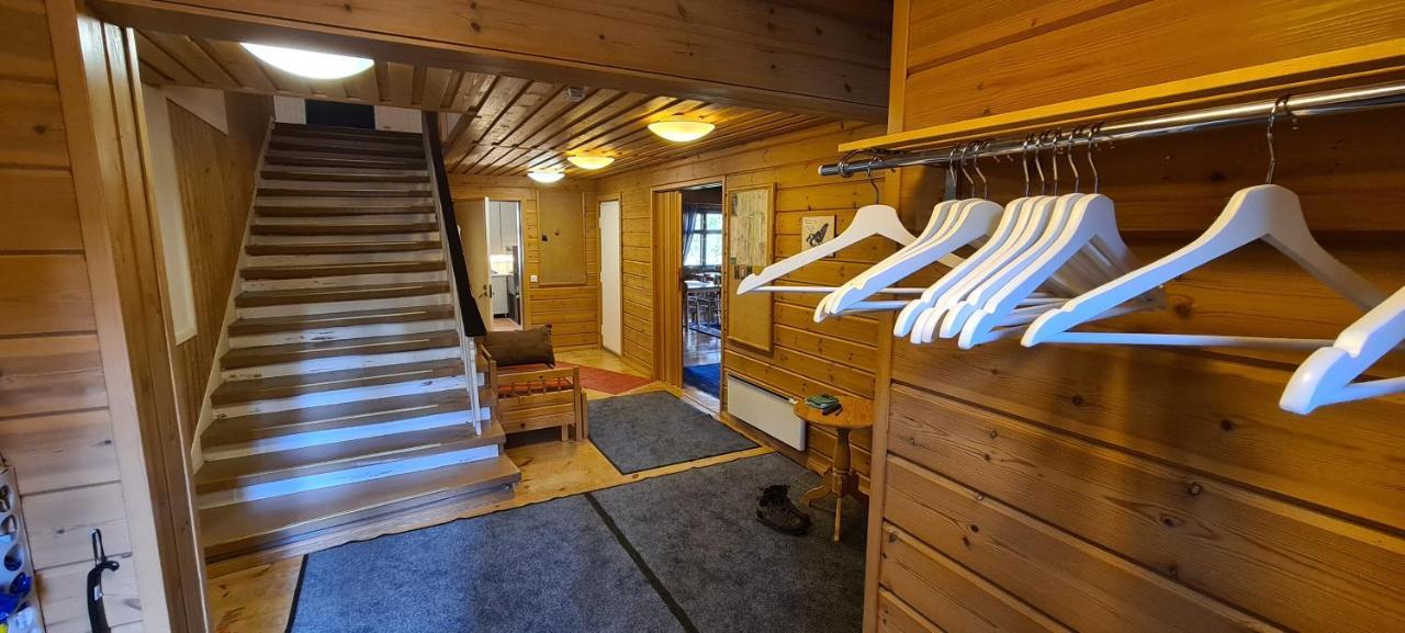 Silver Fox Hostel Экясломполо Экстерьер фото